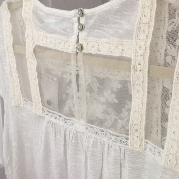 Kimchi Blue White Top - Picture 5 of 7